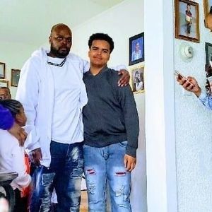 Meet your Posher, Charles